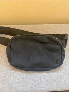 lululemon athletica Black Belt Bag